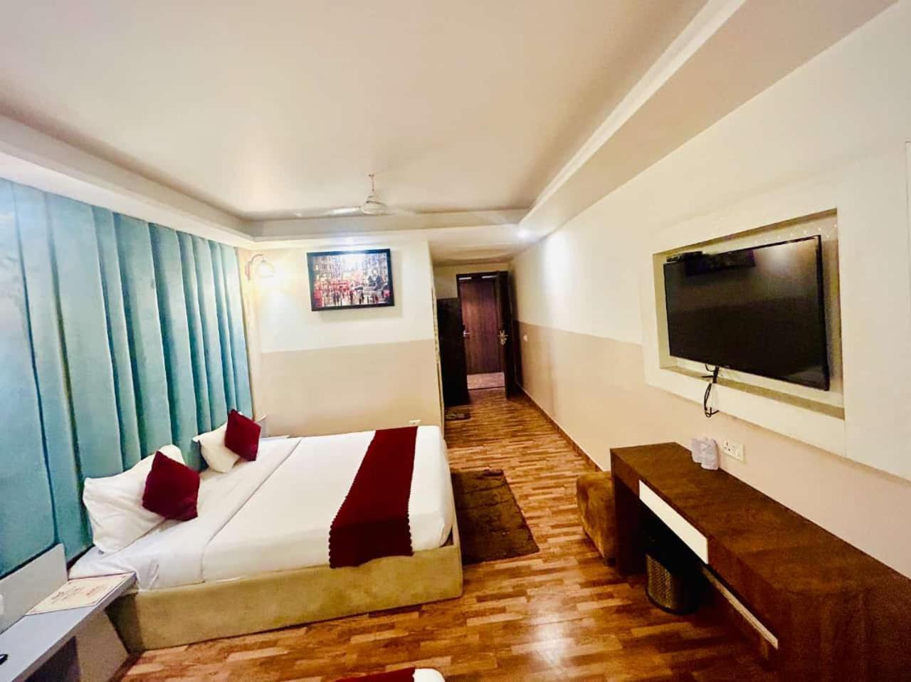 Hotel Airport City New Delhi Ngoại thất bức ảnh